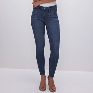 Good American Jeans - Good Leg Crop
